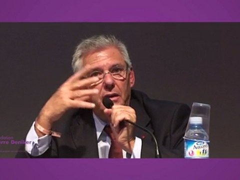 Souffrances, douleur psychique, urgences, dangerosité : le Professeur Olié au Salon des Maires de France