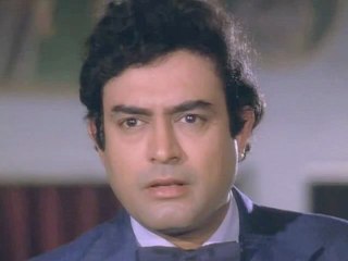 Guess Sanjeev Kumar's Role In The Film Sholay - Bollywood Entertainment