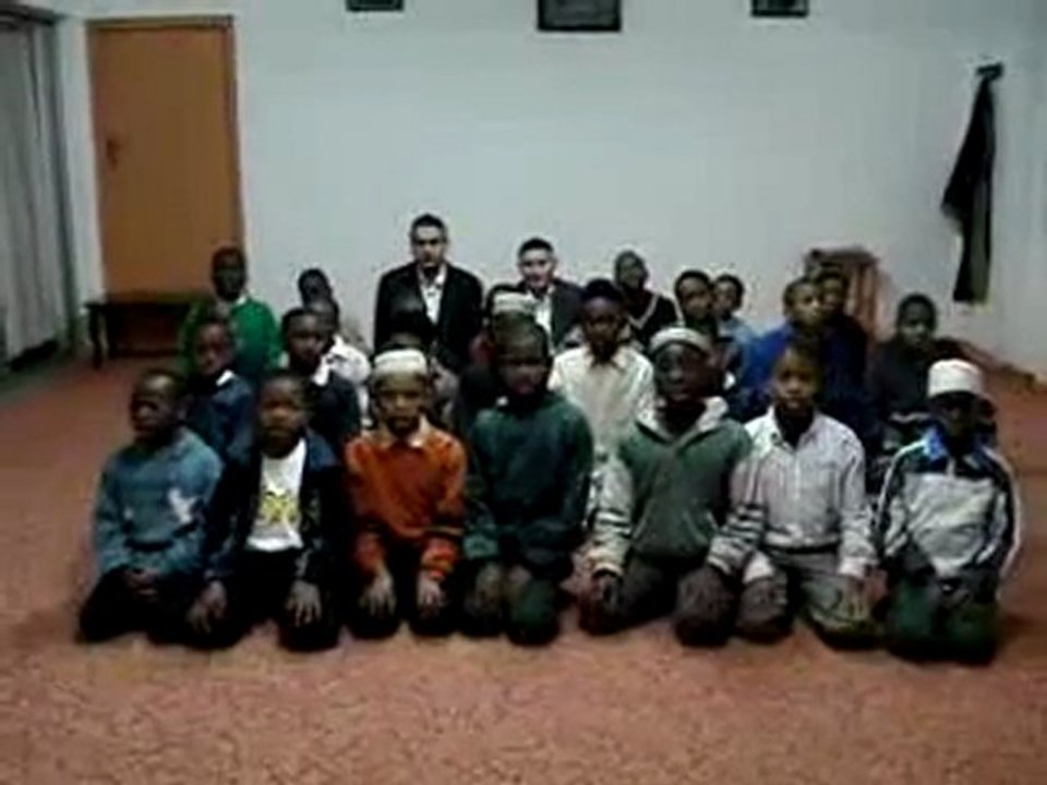 Afrikali Talebelerden Türkce ilahi