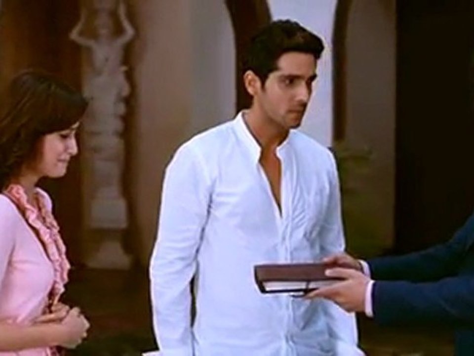 Love Breaksup Zindagi (2011) - 720p -DC- (1)-010