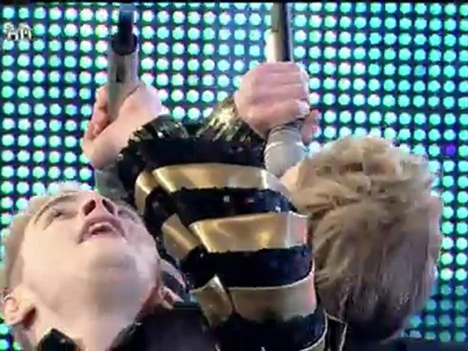 Jedward's special guests at Romanian Song Contest Eurovision 2012