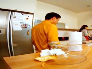 รายการ COOKING WITH JACQUI Episode 55 : สลัดผักโขมใส่เบคอน และพาสต้าเพนเนผัดปลาเค็ม