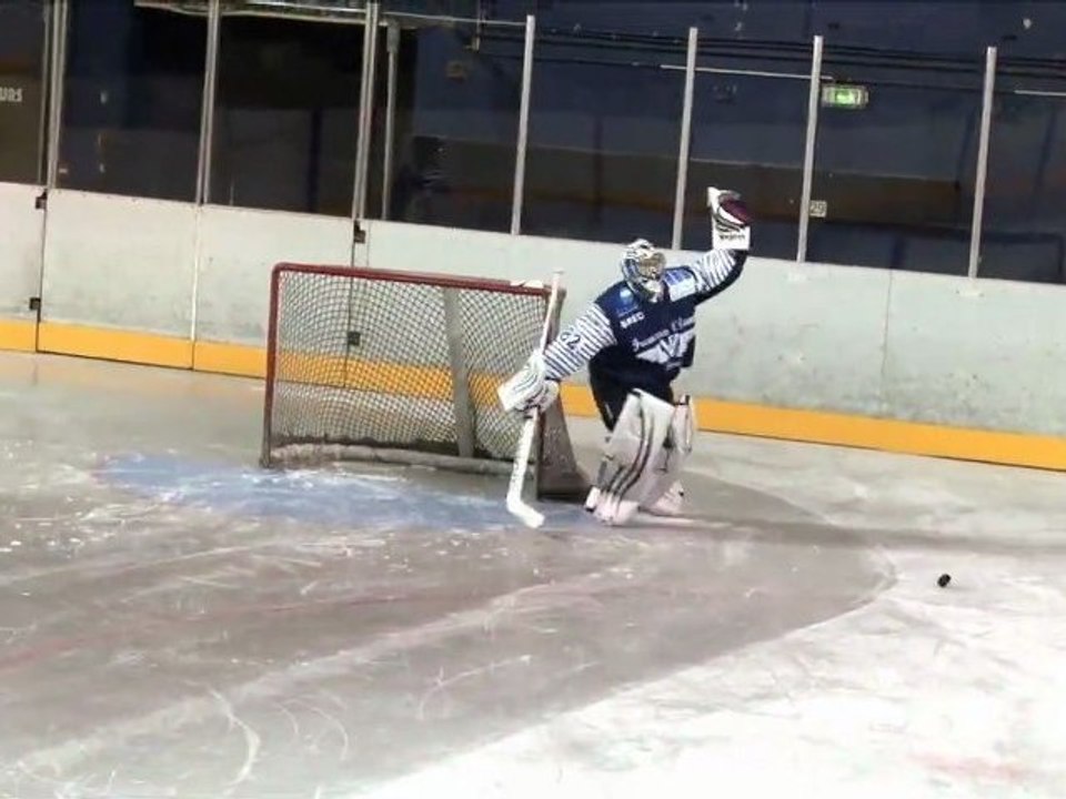 Tirs au but entre les Français Volants et Annecy (Championnat de France D2 match de poule du 19/11/11)