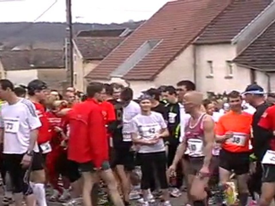 HAUTE-SAONE : PLUS DE 550 SPORTIFS DE TOUS ÂGES À LA COURSE DES RUELLES DE COLOMBIER... POUR EMMA ET ELA