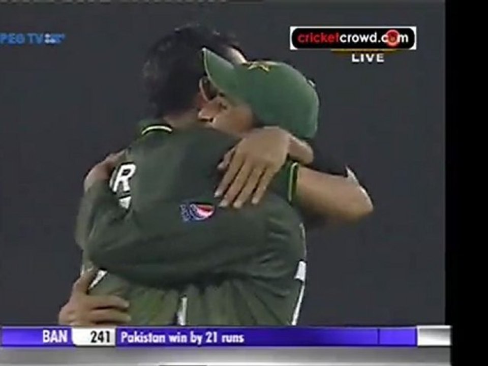 Pakistan win despite Shakib heroics