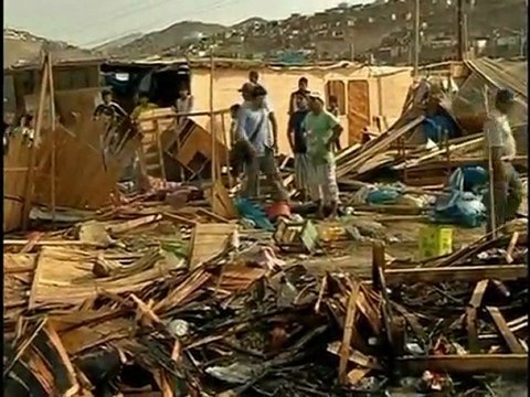 Peru fire leaves hundreds homeless