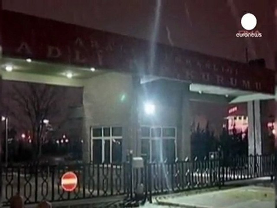 Tent fire kills 14 Turkish construction workers