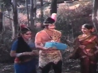 Villalan Ekalaivan - Krishna Fights With Robbers