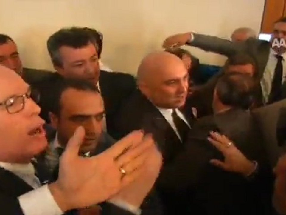 4+4+4 Komisyondan geçti