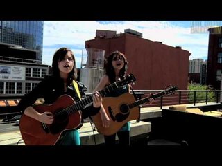 THE COMMAND SISTERS - I WON'T LIE (BalconyTV)