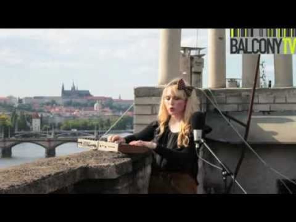 PHEBE STARR (BalconyTV)