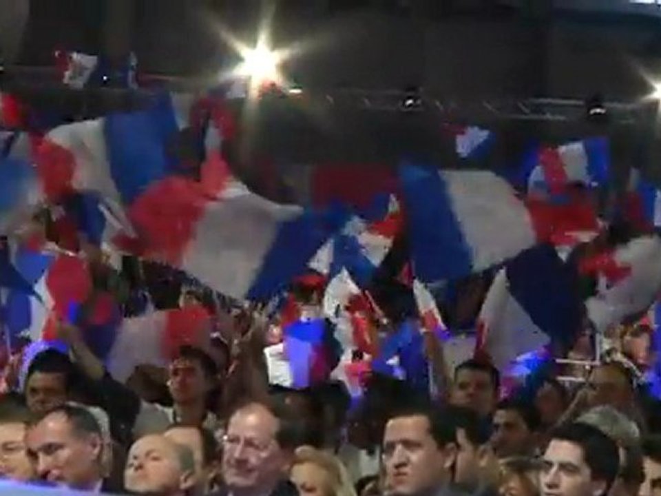 la Marseillaise chantée par 60 personnes