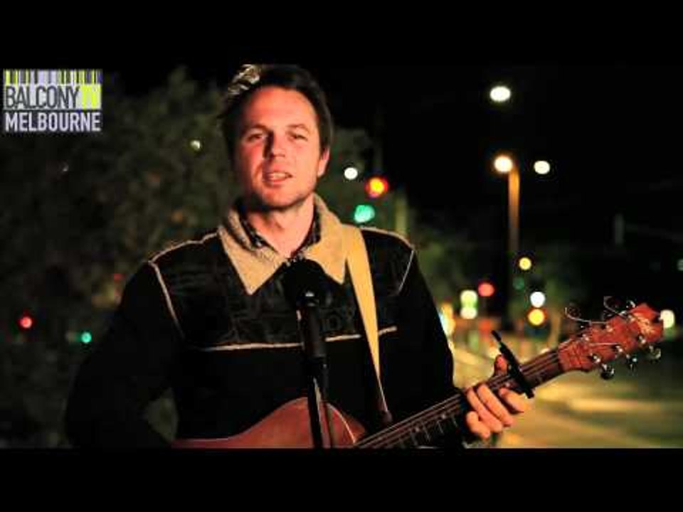 CARUS THOMPSON - CARAVAN (BalconyTV)
