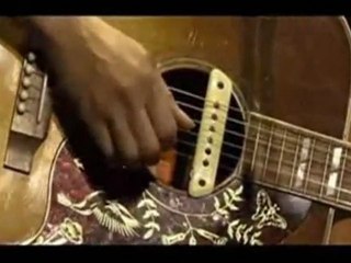 Ayo  -  Lonely  - In Live - Concert  -