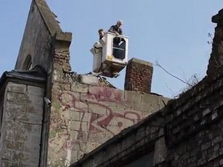 Effondrement de la toiture d'un bâtiment désaffecté rue de Lille à Béthune