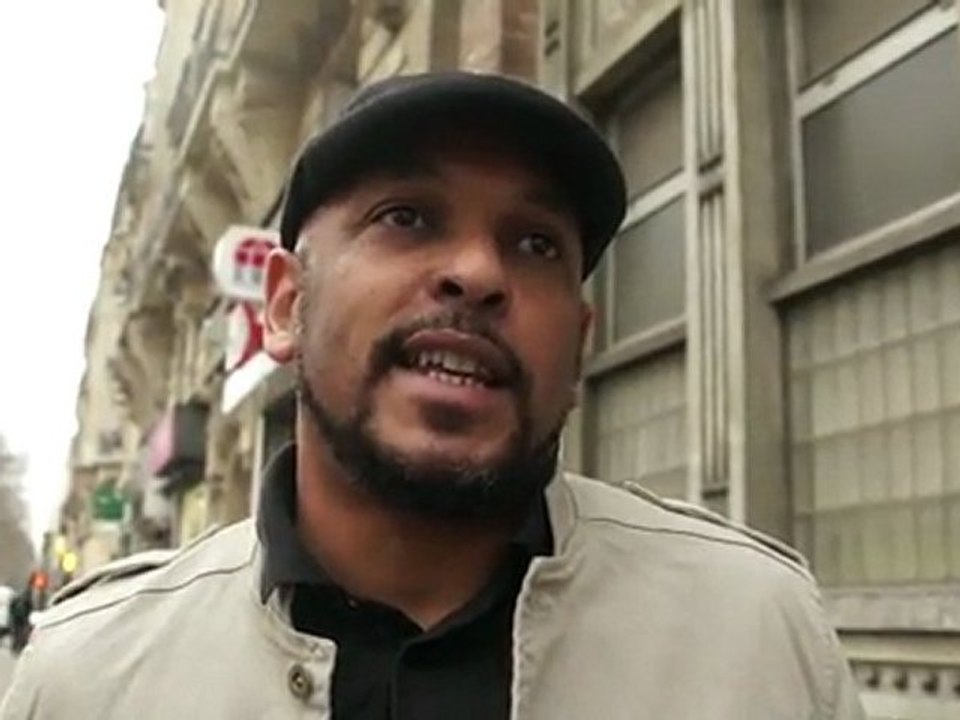 Victor O, chanteur, soutient François Hollande