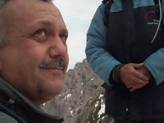 Karda yürüyüp izini belli edenler_1