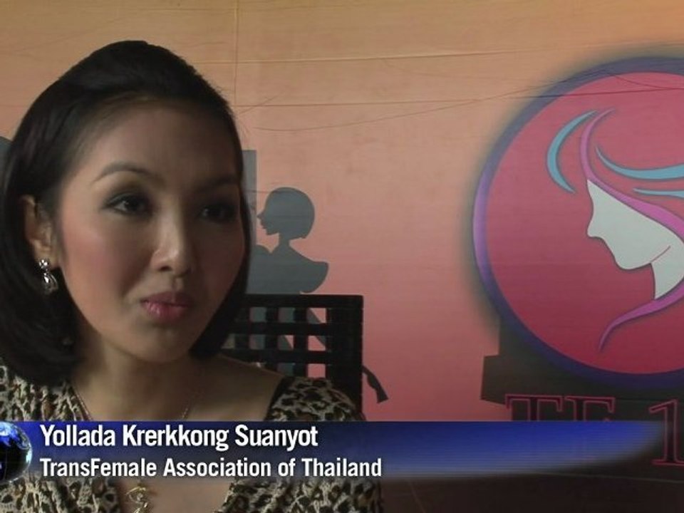 Die hübsche stewardess war mal ein mann