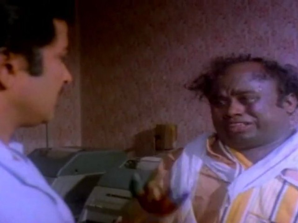 Chinna Kuyil Paaduthu -- Cho Ramasamy Senthil Comedy