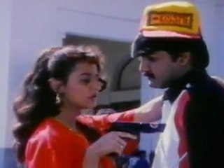 Simha Garjana - Srikanth With His Lover