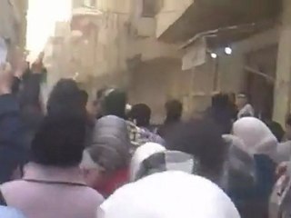 فري برس دير الزور مظاهرة حاشدة لثانوية المتفوقين  12 3 2012ج2