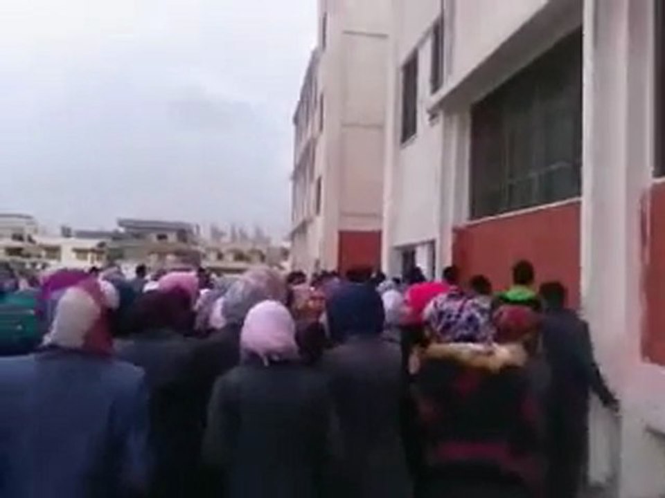 فري برس بانياس مظاهرة طلابية 3 نصرة لحمص 12 3 2012  ج2
