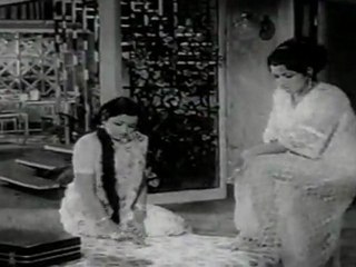 Saidhadamma Saidhadu - Sridevi Robbing Bank