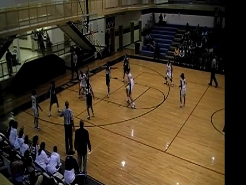 Dark Jersey #14 NAENAE DAVIS vs Newnan 1-25-11 (Quarter 1)