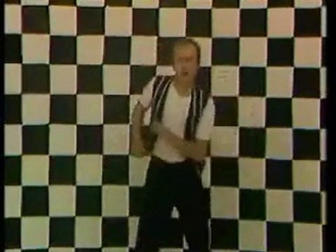 PRLJAVO KAZALIŠTE - Crno bijeli svijet (1980)