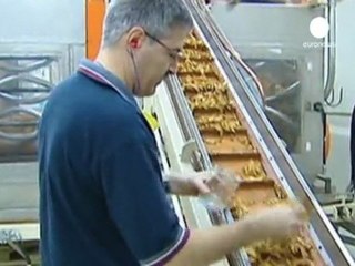 Dos millones de fumadores se querellan contra la...