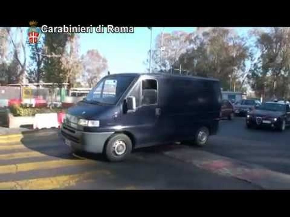 Roma - I Carabinieri distruggono 2,2 tonnellate di cocaina sequestrata (08.03.12)