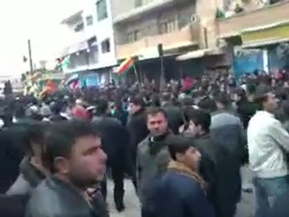 فري برس قامشلو مظاهرة لمئات الالاف تخليدا لشهداء 12 اذار ج8