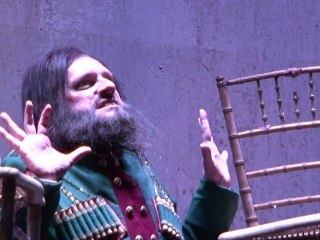 Théâtre: "Les Apaches", une création très personnelle de Macha Makeïeff à Marseille