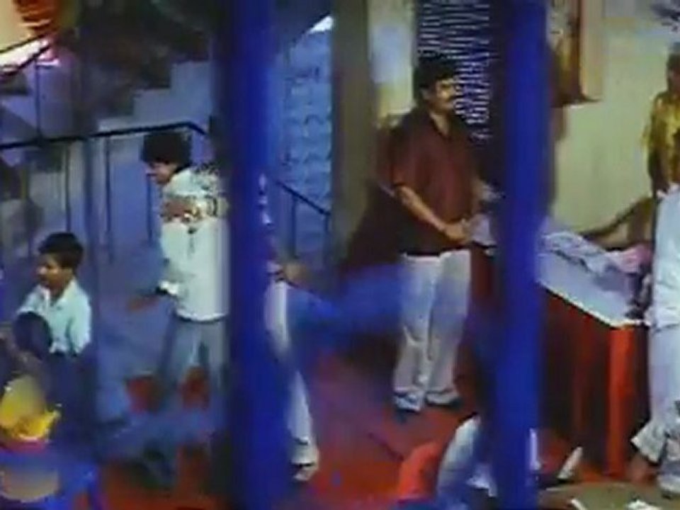 Naal Natchathiram - Kumar Get Job In Club