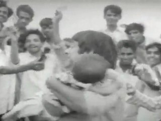 Pellikani Thandri - Padmanabam Selling The Kid In Public