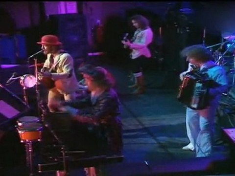 Jethro Tull - The Minstrel Looks Back 2DVD - Skating Away live 1977