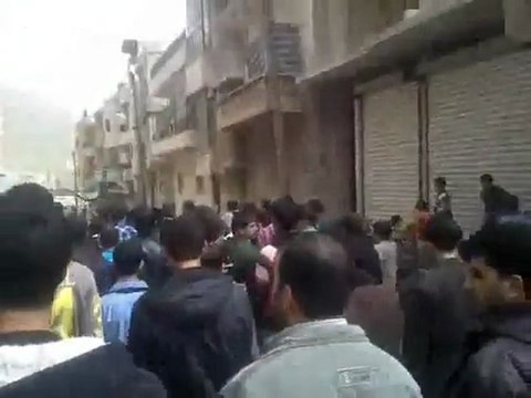 فري برس ادلب دركوش مظاهرة نصرة لمدينة ادلب الجريحة 13 3 2012 ج1