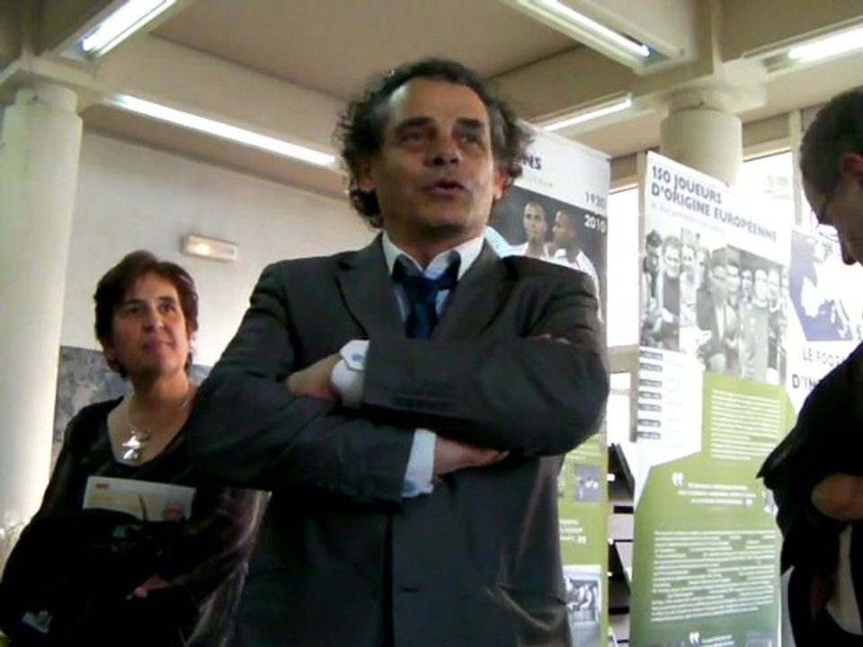 "Ces Bleus venus d'Europe et d'Amérique latine", une exposition à voir dans le hall de la mairie de Romans