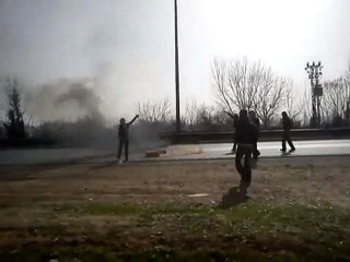 فري برس ريف دمشق 13 3 2012 شبعا  قطع طريق دمشق الدولي