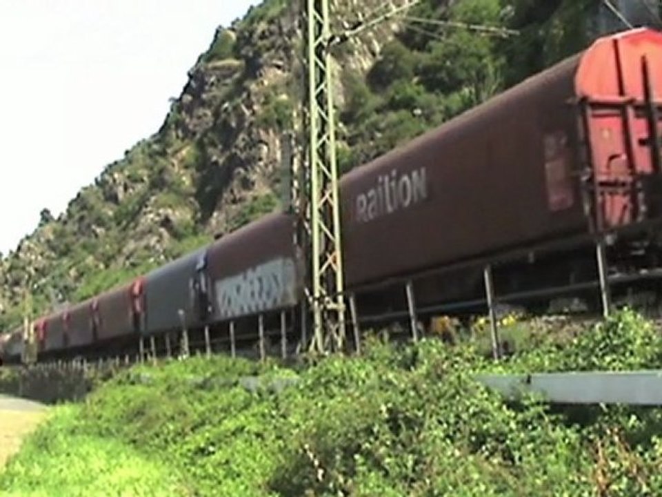 Züge nördlich des Roßstein Tunnels, Railpool ERS BR185, 3x Railion BR185, ICE-T, BR151, BR429