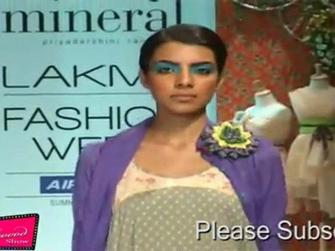 Ammy Jakson Walks On Ram At Lakme Fashion Week 17