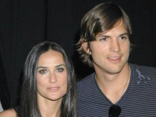 Demi Moore Wants Her Ex-Husband Back? - Hollywood Scoop