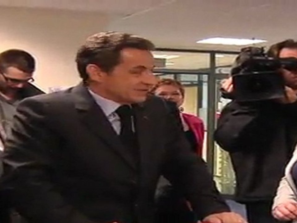 Nicolas Sarkozy en visite à la Maison de l'Emploi de Vitré