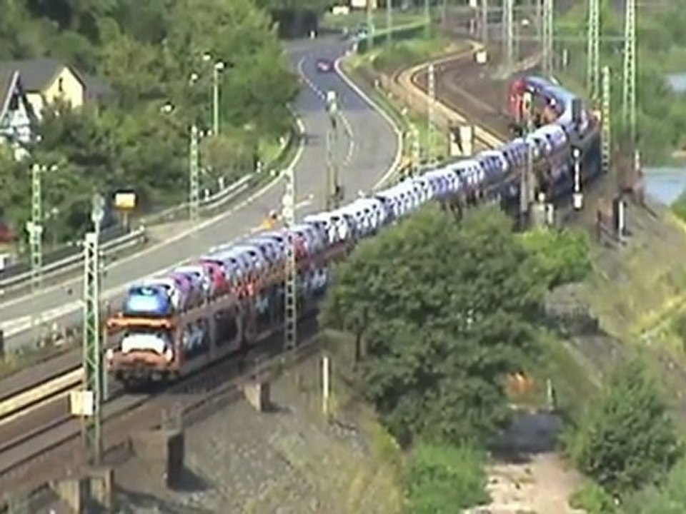 Züge am Ortseingang Neuwied, WLB Taurus, 2x BR152, BR151, R4C BR185, 2x BR425