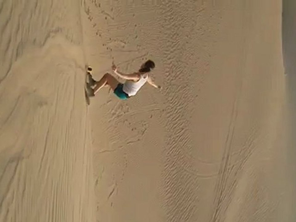Sandboard Huacachina - Josiane