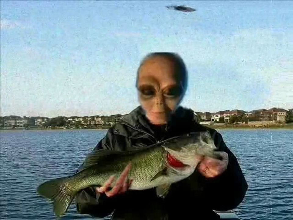 extraterrestrials captured on 1967 Kodak Instamatic movie camera