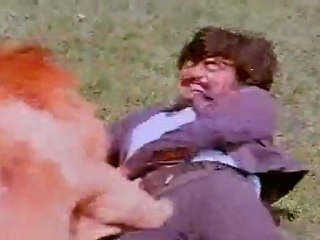 ANNAI ORU AALAYAM  - Rajini Fighting With Lion