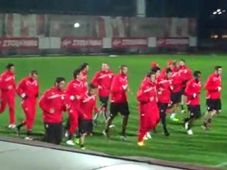 Προπόνηση Ολυμπιακού πριν από τον αγώνα με τη Μέταλιστ