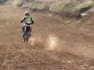 Tony en 250 YZF 2011 à Bonneuil En Valois