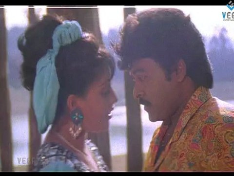 Vayasu Vayasu - Gang Leader,Chiranjivi,Vijaya Santhi Romantic Song